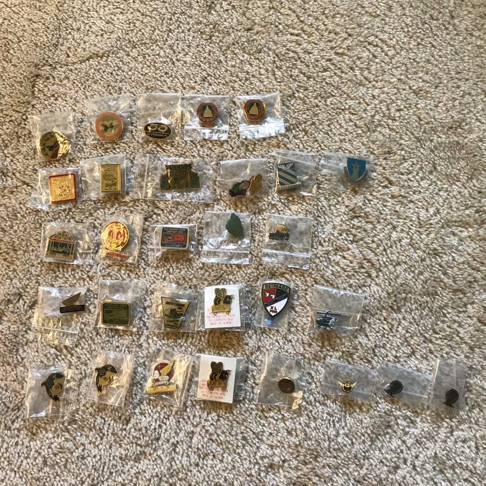 Honda + Biltmore Estate + AMA + Freightliner + Misc Pins Lot Bundle 30
